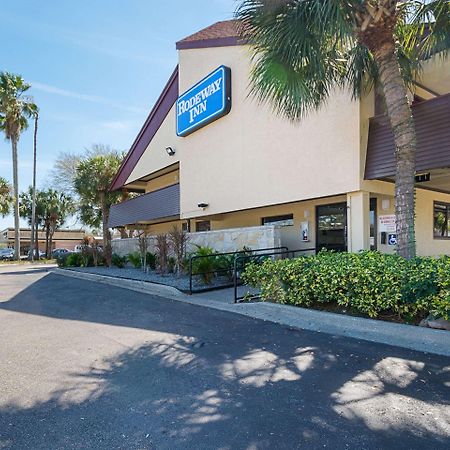 Bay Inn On Busch Tampa Luaran gambar